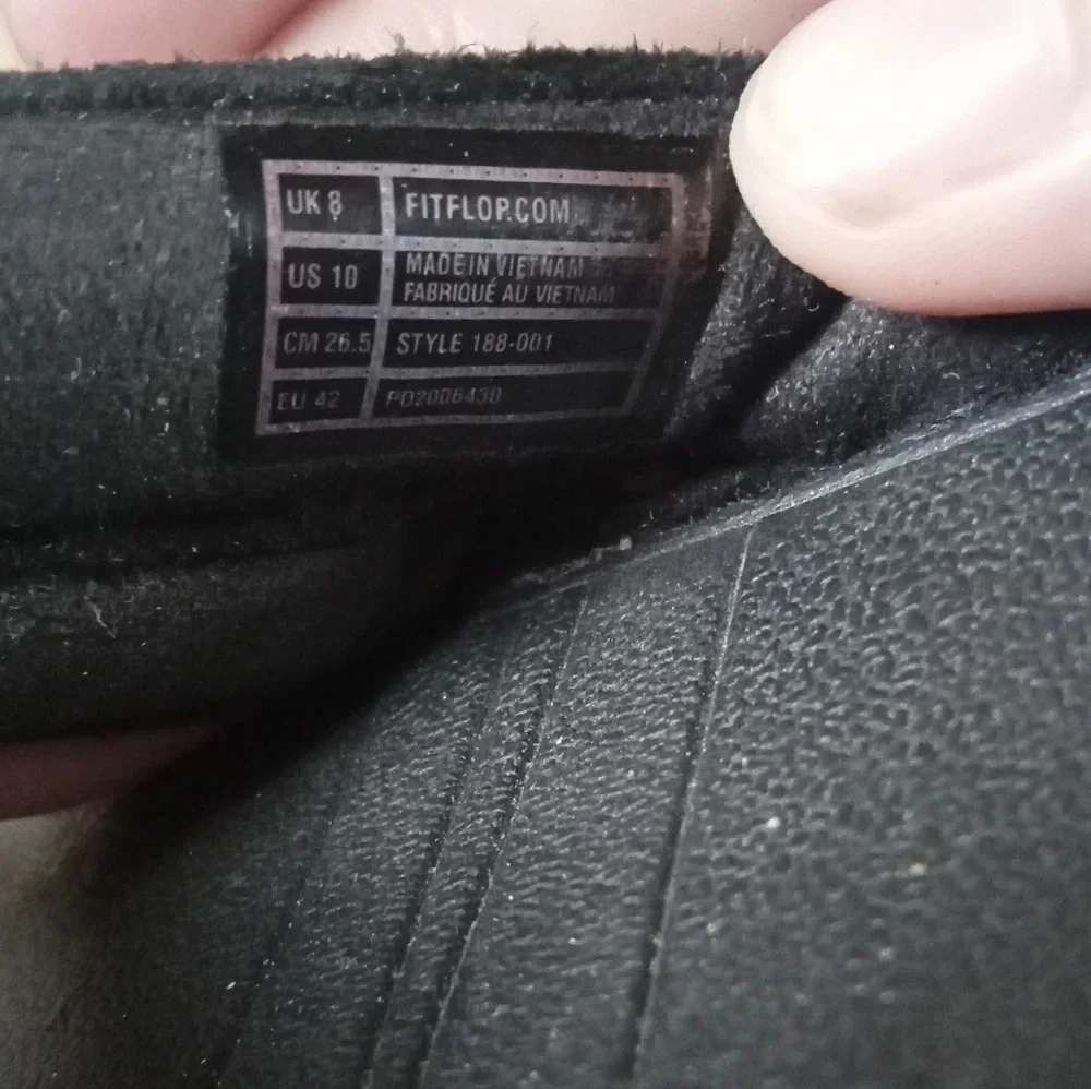 Fitflop Women's Lulu Thong Wedge Sandal Black Leather Upper Size 10